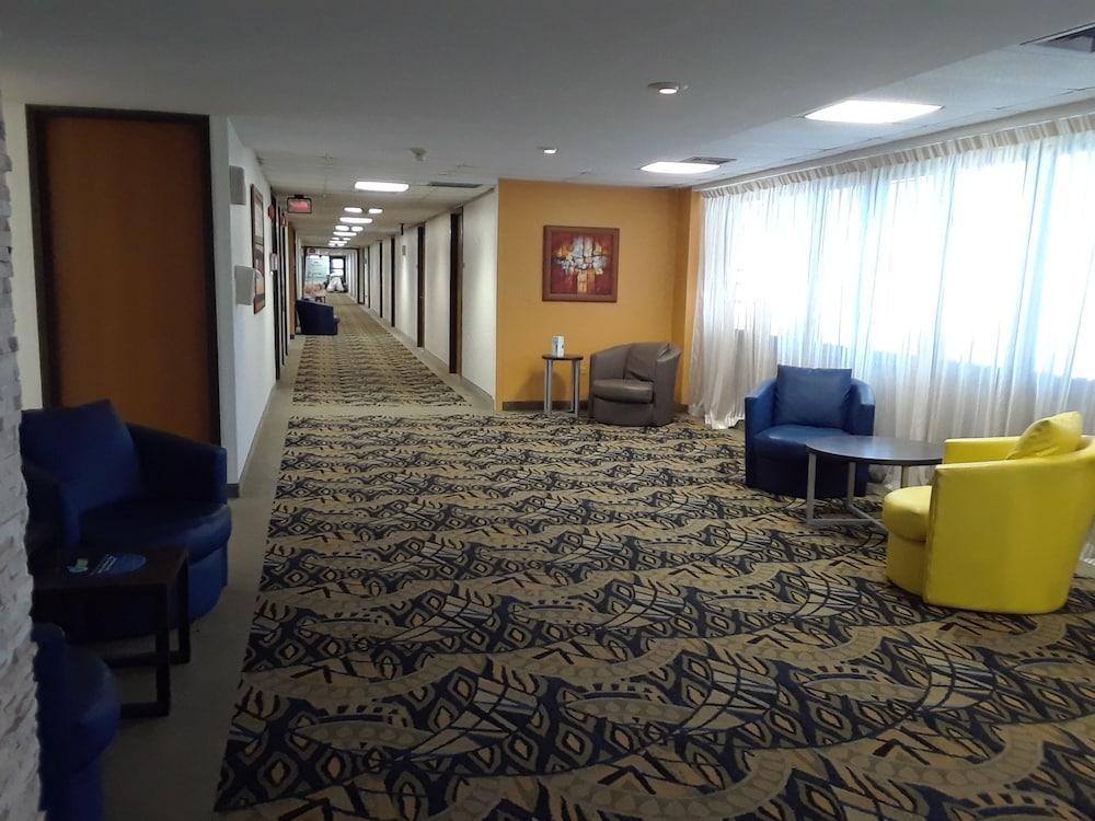 Howard Johnson By Wyndham San Juan Centro Cardiovascular Exterior foto